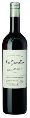 Les Jamelles G.S.M. Sélection Spéciale - Die Kür der Cuvée mit Bravour gemeistert Die »normalen« Les Jamelles-Weine setzen klar und sehr bewusst auf die Persönlichkeit nur einer Rebsorte. Diesem Konzept verdanken sie einen wichtigen Teil ih... Les Jamelles G.S.M. Sélection Spéciale - Die Kür der Cuvée mit Bravour gemeistert Die »normalen« Les Jamelles-Weine setzen klar und sehr bewusst auf die Persönlichkeit nur einer Rebsorte. Diesem Konzept verdanken sie einen wichtigen Teil ih...