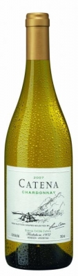 Bodega Catena Zapata Catena Chardonnay - Seit mehr als einem Jahrhunert erzeugt die Familie Catena Wein in Mendoza. Die Traditio beginnt mit dem Großvater von Nicolas Catena, der 1898 mit 18 Jahren aus den italienischen Marken nach Argentini... Bodega Catena Zapata Catena Chardonnay - Seit mehr als einem Jahrhunert erzeugt die Familie Catena Wein in Mendoza. Die Traditio beginnt mit dem Großvater von Nicolas Catena, der 1898 mit 18 Jahren aus den italienischen Marken nach Argentini...