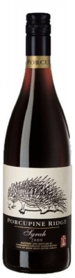 Porcupine Ridge Syrah - Der �berflieger mit Bodenhaftung   Boekenhoutskloof, zu deutsch Buchenholztal, wurde 1776 von franz�sischen Hugenotten gegr�ndet. Das Anwesen geh�rt zu den �ltesten G�tern im malerischen Gebiet von Fr...