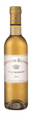 Ch�teau Rieussec Carmes De Rieussec 0,375l - Im 18. Jahrhundert geh�rte die Domaine de Rieussec den M�nchen des Klosters Carmes de Langon. Im Laufe der Franz�sischen Revolution, um das Jahr 1790, wird das Gut beschlagnahmt und anschlie�end verka...