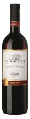 Castel Firmian Lagrein Trentino DOC - Am Fu�e des Monte di Mezzocorona liegt die Residenz der Grafen Firmian.Von hier lassen sich die Weinberge der Piana Rotaliana gut �berblicken, eines der sch�nsten Anbaugebiete Europas vor einem imposa...