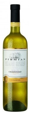 Castel Firmian Chardonnay Trentino DOC - Am Fu�e des Monte di Mezzocorona liegt die Residenz der Grafen Firmian.Von hier lassen sich die Weinberge der Piana Rotaliana gut �berblicken, eines der sch�nsten Anbaugebiete Europas vor einem imposa...