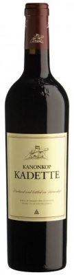 Kanonkop Kadette - Mit einer Gr��e von 140 Hektar ist es als eines derwenigen Weing�ter noch mit den �ber 50 Jahre alten Bushvine Rebst�cken gesegnet: beste Voraussetzungen f�r die Br�der Jo hann und Paul Kriege, die da...