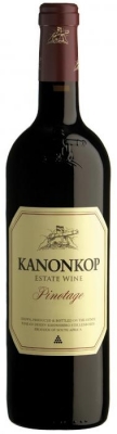 Kanonkop Pinotage - Mit einer Gr��e von 140 Hektar ist es als eines derwenigen Weing�ter noch mit den �ber 50 Jahre alten Bushvine Rebst�cken gesegnet: beste Voraussetzungen f�r die Br�der Jo hann und Paul Kriege, die da...