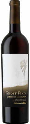 Ghost+Pines+Cabernet+Sauvignon - 1964 kaufte Louis P. Martini einen Weinberg im �stlichen Napa Valley, auf dem eine Reihe langnadliger Kiefern standen. Die Nadeln diese Kiefern sirrten leise im Wind und die B�ume sahen im Mondlicht a...
