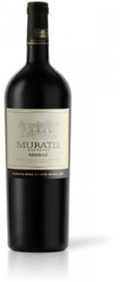 Muratie Estate Shiraz Magnumflasche - Die Trauben f�r den Shiraz stammen aus drei Rebparzellen, die �lteste ist bereits �ber 35 Jahre alt. Der Shiraz wird zehn bis14 Monate in amerikanischen und franz�sischen Barriques ausgebaut. Intensiv...