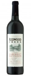 Redwood Creek Cabernet Sauvignon - Der Name Redwood Creek lehnt sich an die f�r Kalifornien typischen Mammutb�ume an und bringt damit bereits den Markenkern der Weinlinie zum Ausdruck: Redwood Creek steht f�r Naturverbundenheit, gekopp...
