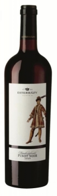 Esterh�zy Pinot Noir "Hundertpfunder" - Bereits seit dem 18. Jahrhundert widmen sich die F�rsten Esterh�zy dem Weinbau. Um diese lange Tradition auch im 21. Jahrhundert w�rdig fortzuf�hren, hat die Familie im Herbst 2006 unweit des f�rstlic...