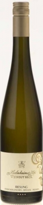 Hedesheimer Hof Riesling Terra Fusca - Der Hedesheimer Hof in Rheinhessen ist l�ngst kein Geheimtipp mehr. Im Gault Millau 2010 mit zwei Trauben als Aufsteiger ausgewiesen. Die �ber 300-j�hrige Familientradition verpflichtet ihn, durch nac...