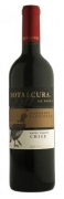 Botalcura La Porfia Cabernet Sauvignon - Botalcura ist das Ergebnis der Leidenschaft zweier Männer - Juan Fernando Waidele war vom Charme Botalcuras und seiner Umgebung begeisterte und beschloss ein Weingut zu gründen und Philippe Debrus, se... Botalcura La Porfia Cabernet Sauvignon - Botalcura ist das Ergebnis der Leidenschaft zweier Männer - Juan Fernando Waidele war vom Charme Botalcuras und seiner Umgebung begeisterte und beschloss ein Weingut zu gründen und Philippe Debrus, se...