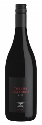 Cloof The very sexy Shiraz - 1966 wurden erstmals Weinberge auf Cloof bepflanzt, die 1976 und 1987 erweitert wurden. Zu dieser Zeit war Darling, angrenzend an das Swartland, noch hauptsächlich als Region für Weizenanbau bekannt. ... Cloof The very sexy Shiraz - 1966 wurden erstmals Weinberge auf Cloof bepflanzt, die 1976 und 1987 erweitert wurden. Zu dieser Zeit war Darling, angrenzend an das Swartland, noch hauptsächlich als Region für Weizenanbau bekannt. ...