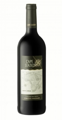 Cape Station Limited Release Cabernet Sauvignon - 1651 entschloss die East India Company einen Versorgungsstation am Cape der Guten Hoffnung zu errichten, Cape Station genannt. Diese diente dazu die Schiffe und deren Besatzung, die zwischen Europa un... Cape Station Limited Release Cabernet Sauvignon - 1651 entschloss die East India Company einen Versorgungsstation am Cape der Guten Hoffnung zu errichten, Cape Station genannt. Diese diente dazu die Schiffe und deren Besatzung, die zwischen Europa un...