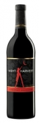 Night Harvest Cabernet Sauvignon - Das Weingut R.H. Phillips liegt im �stlich an das Napa Valley angrenzenden Yolo County. Ber�hmt wurde R. H. Phillips mit seinem "Night Harvest": Um die Trauben m�glichst unversehrt einzubrin...