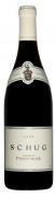Schug Pinot Noir - Schug Weine sind inzwischen in Deutschland zu einem Begriff f�r kalifornische Weine im europ�ischen Stil geworden. Nach 20 Jahren T�tigkeit in Weinbau und Kellerwirtschaft in Kalifornien baute der aus...